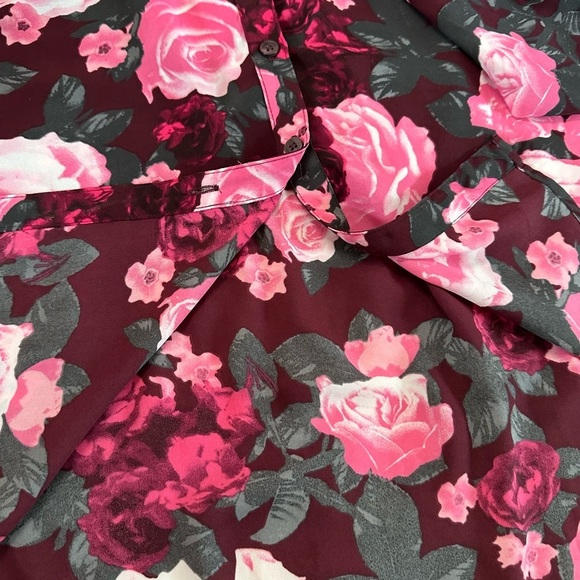 New York & Company Floral Pink Burgundy Roll Tab Sleeve Floral Button Down XL - Picture 16 of 17
